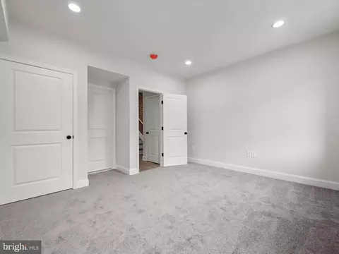 Bedroom - 1214 Hull St, Baltimore, MD 21230 photo 4 of 8