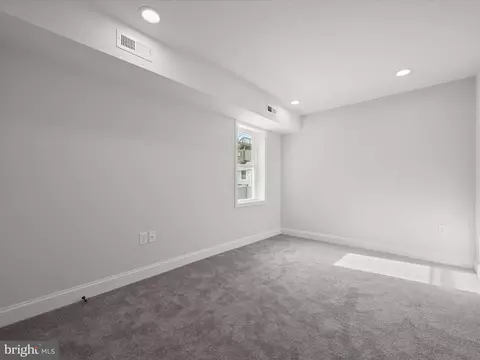 Bedroom - 1214 Hull St, Baltimore, MD 21230 photo 1 of 8