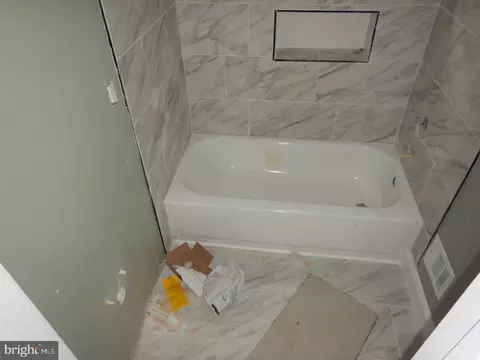526 E 23rd St, Baltimore, MD 21218 photo 3