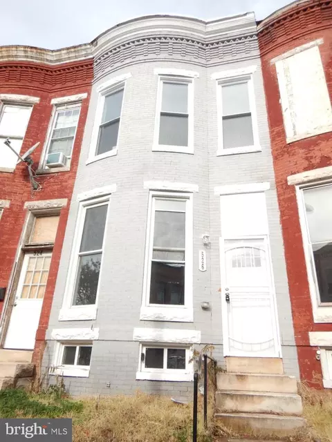 526 E 23rd St, Baltimore, MD 21218 photo 2