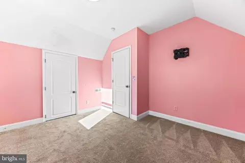 Bedroom - 4711 Grindon Ave, Baltimore, MD 21214 photo 2 of 2