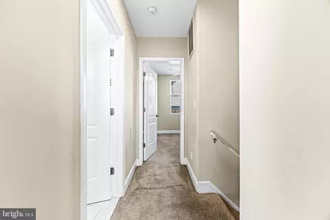 Entry Way - 4711 Grindon Ave, Baltimore, MD 21214 photo 4 of 5