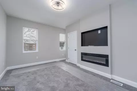 600 E 38th St, Baltimore, MD 21218 photo 14