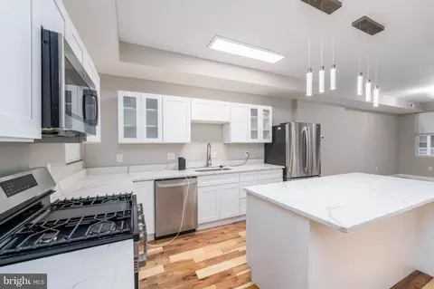600 E 38th St, Baltimore, MD 21218 photo 8