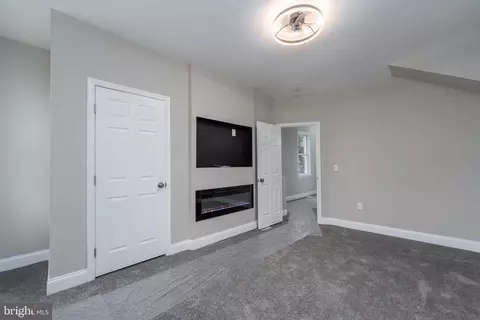 600 E 38th St, Baltimore, MD 21218 photo 13