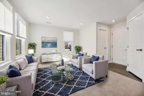 Living - 1800 Eager St, Baltimore, MD 21205 photo 1 of 6