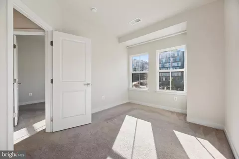Bedroom - 1800 Eager St, Baltimore, MD 21205 photo 4 of 6