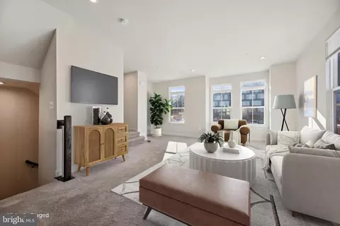 Living - 1800 Eager St, Baltimore, MD 21205 photo 4 of 6