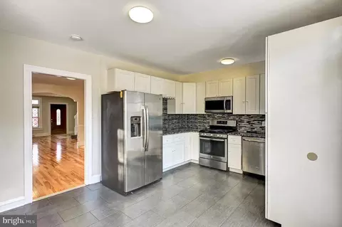 Entry Way - 3401 Ramona Ave, Baltimore, MD 21213 photo 1 of 2