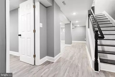 Entry Way - 1625 E 32nd St, Baltimore, MD 21218 photo 5 of 6