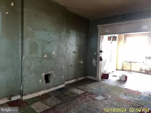 2684 Dulany St, Baltimore, MD 21223 photo 2