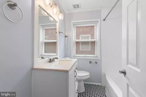 Bath - 329 Gusryan St, Baltimore, MD 21224 photo 1 of 1