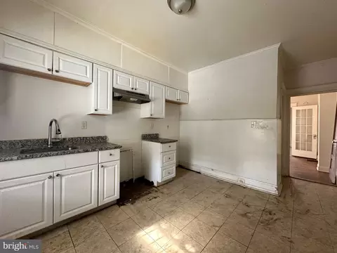 Kitchen - 2021 E Lanvale St, Baltimore, MD 21213 photo 1 of 2