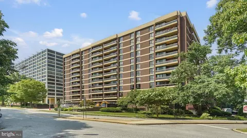 4100 Charles St N #909, Baltimore, MD 21218
