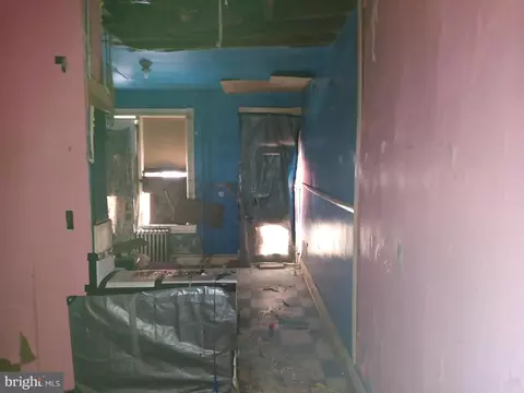 Entry Way - 1905 E North Ave, Baltimore, MD 21213 photo 5 of 7