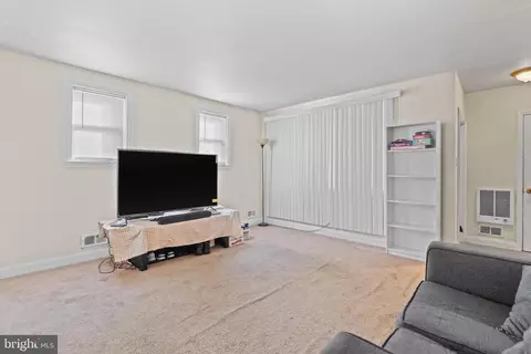 Living - 3952 Oakford Ave, Baltimore, MD 21215 photo 1 of 2