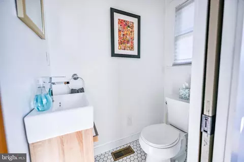 2939 Keswick Rd, Baltimore, MD 21211 photo 20