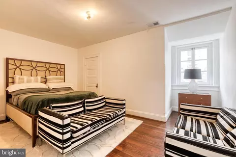 Bedroom - 2452 Eutaw Pl, Baltimore, MD 21217 photo 12 of 13