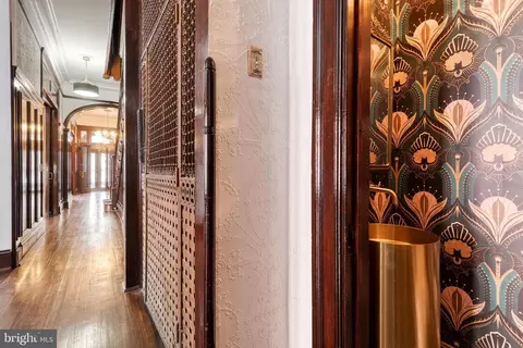 Entry Way - 2452 Eutaw Pl, Baltimore, MD 21217 photo 8 of 11