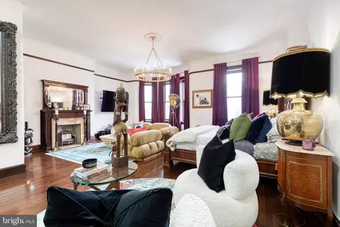 Bedroom - 2452 Eutaw Pl, Baltimore, MD 21217 photo 6 of 13