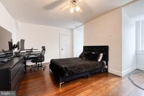 Bedroom - 2452 Eutaw Pl, Baltimore, MD 21217 photo 11 of 13