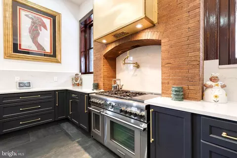 Kitchen - 2452 Eutaw Pl, Baltimore, MD 21217 photo 7 of 10