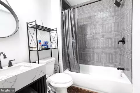 Bath - 2452 Eutaw Pl, Baltimore, MD 21217 photo 11 of 11
