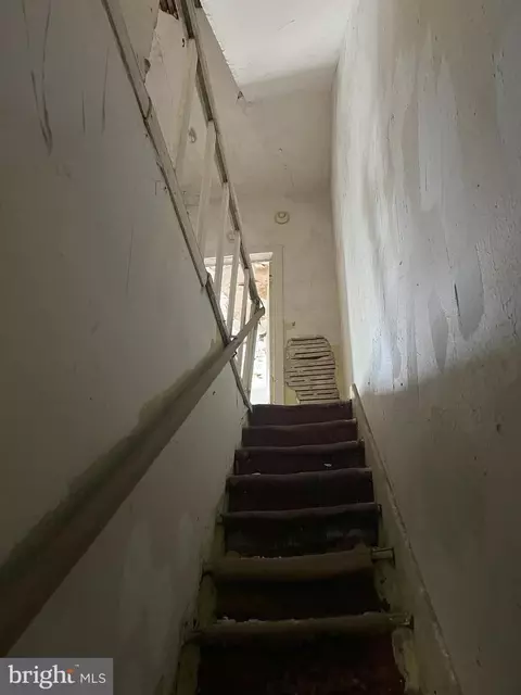 Entry Way - 501 507 Stricker St, Baltimore, MD 21223 photo 5 of 6