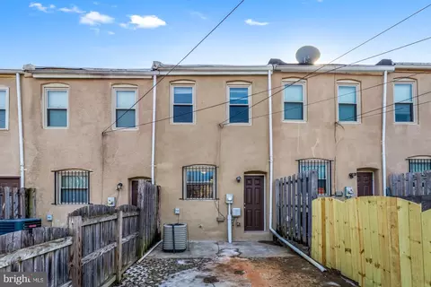 Exterior - 418 E Oliver St, Baltimore, MD 21202 photo 2 of 3