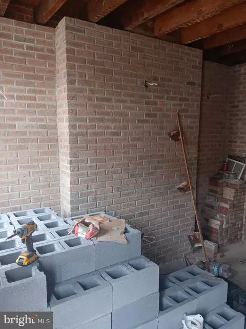 1008 E Biddle St, Baltimore, MD 21202 photo 2