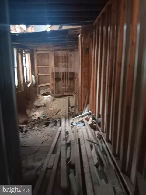 1008 E Biddle St, Baltimore, MD 21202 photo 8