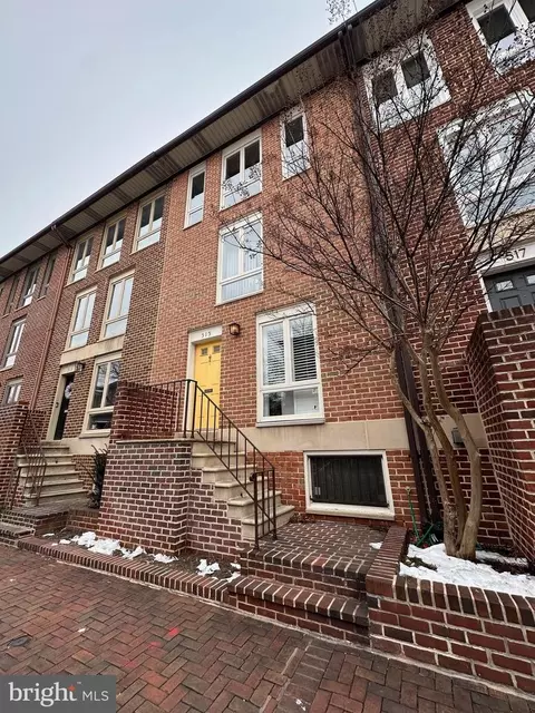 515 S Hanover St S, Baltimore, MD 21201