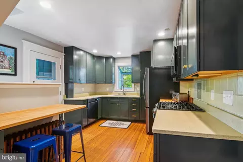 Kitchen - 208 Edgevale Rd, Baltimore, MD 21210 photo 1 of 3