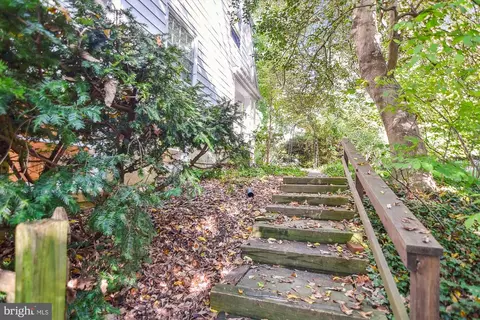 Exterior - 208 Edgevale Rd, Baltimore, MD 21210 photo 13 of 13