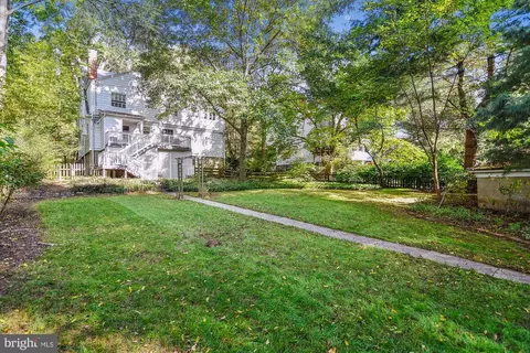 Exterior - 208 Edgevale Rd, Baltimore, MD 21210 photo 8 of 13