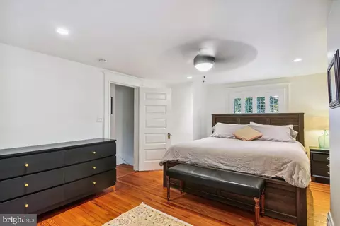 Bedroom - 208 Edgevale Rd, Baltimore, MD 21210 photo 1 of 13