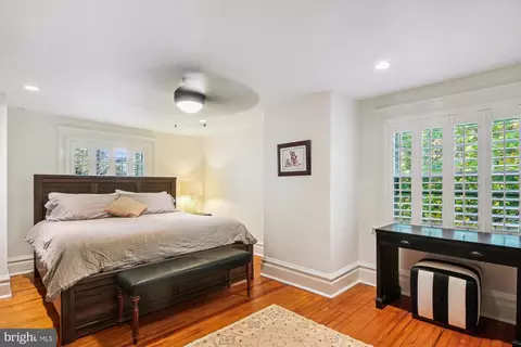 Bedroom - 208 Edgevale Rd, Baltimore, MD 21210 photo 2 of 13