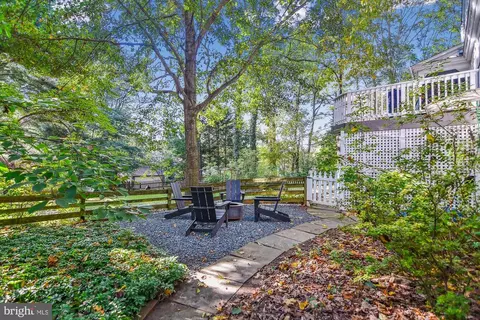 Exterior - 208 Edgevale Rd, Baltimore, MD 21210 photo 9 of 13