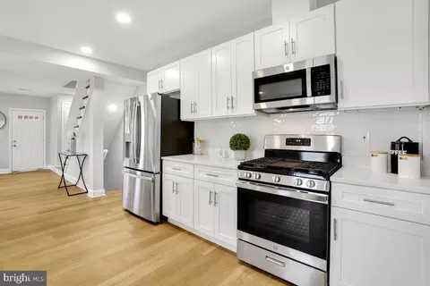 Entry Way - 3501 Erdman Ave, Baltimore, MD 21213 photo 3 of 3