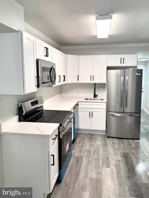 222 S Carey St, Baltimore, MD 21223