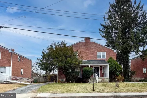 4009 Mortimer Ave, Baltimore, MD 21215 photo 2