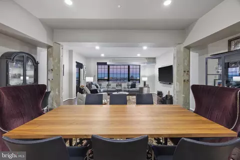 Dining - 1200 Steuart St #1812, Baltimore, MD 21230 photo 3 of 4