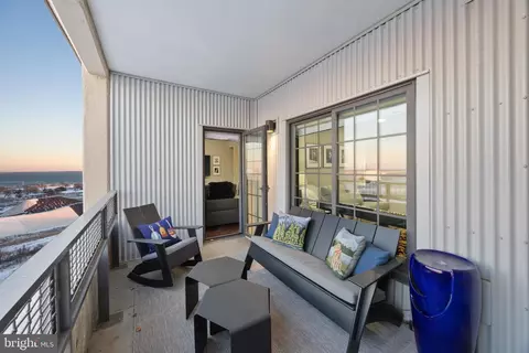 Exterior - 1200 Steuart St #1812, Baltimore, MD 21230 photo 1 of 1