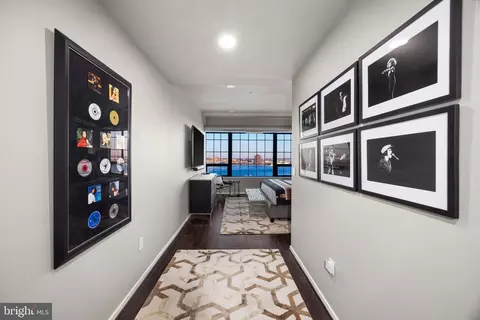 Entry Way - 1200 Steuart St #1812, Baltimore, MD 21230 photo 2 of 2