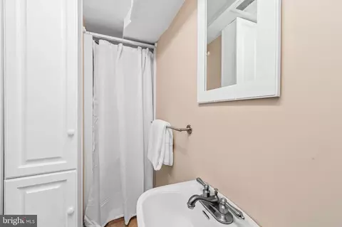 521 S Sharp St, Baltimore, MD 21201 photo 29