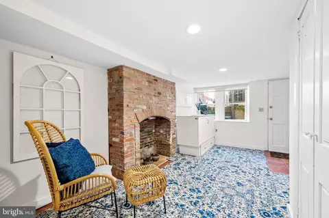 521 S Sharp St, Baltimore, MD 21201 photo 27