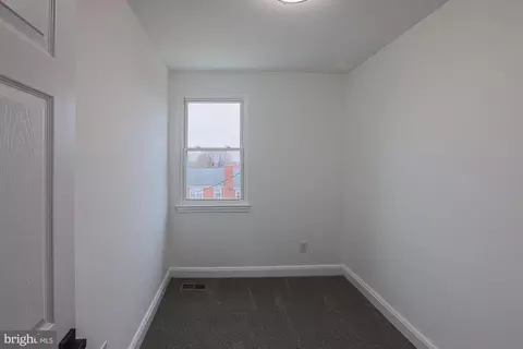 Bedroom - 1233 Gleneagle Rd, Baltimore, MD 21239 photo 6 of 11