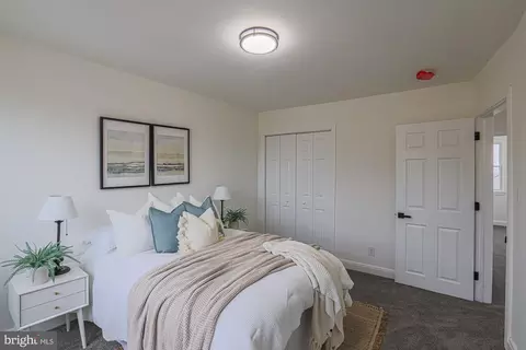 Bedroom - 1233 Gleneagle Rd, Baltimore, MD 21239 photo 4 of 11