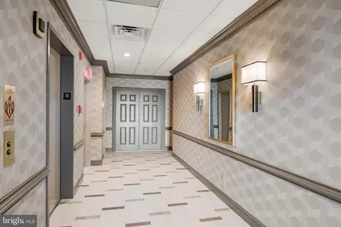 Entry Way - 10 E Lee St E #1804, Baltimore, MD 21202 photo 2 of 2
