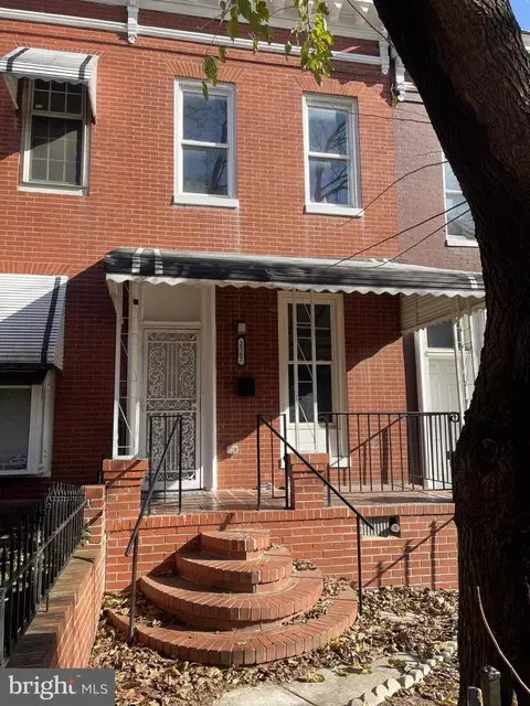 2567 Mcculloh St, Baltimore, MD 21217 photo 1